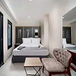 Imagine - Sultanahmet